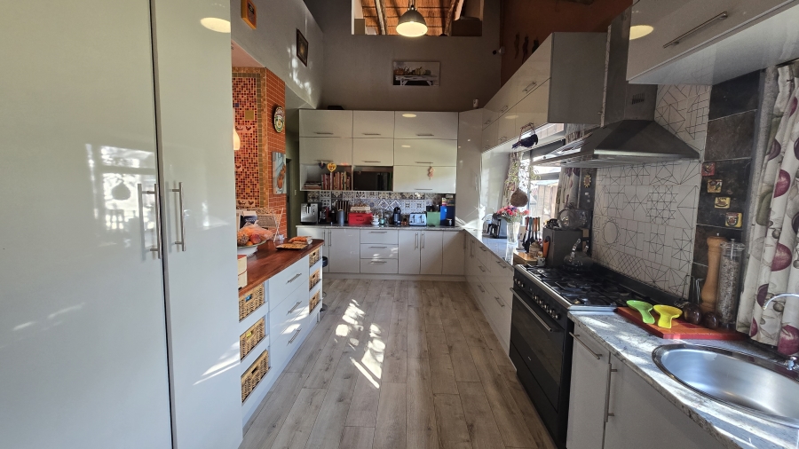 4 Bedroom Property for Sale in Protea Park North West